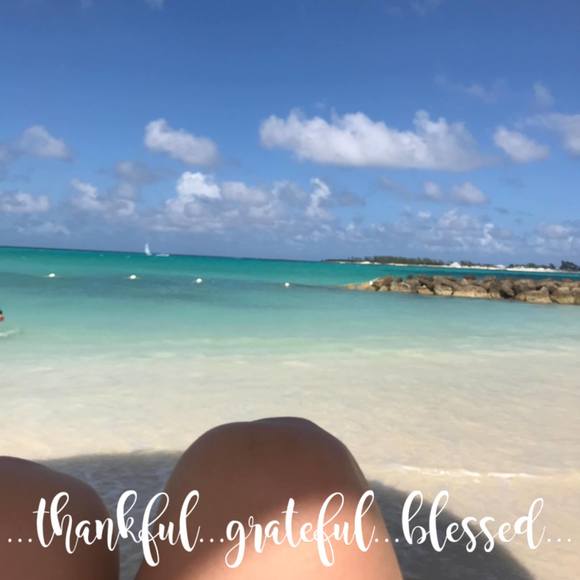 Meet your Posher, Kimi - Picture 1 of 1